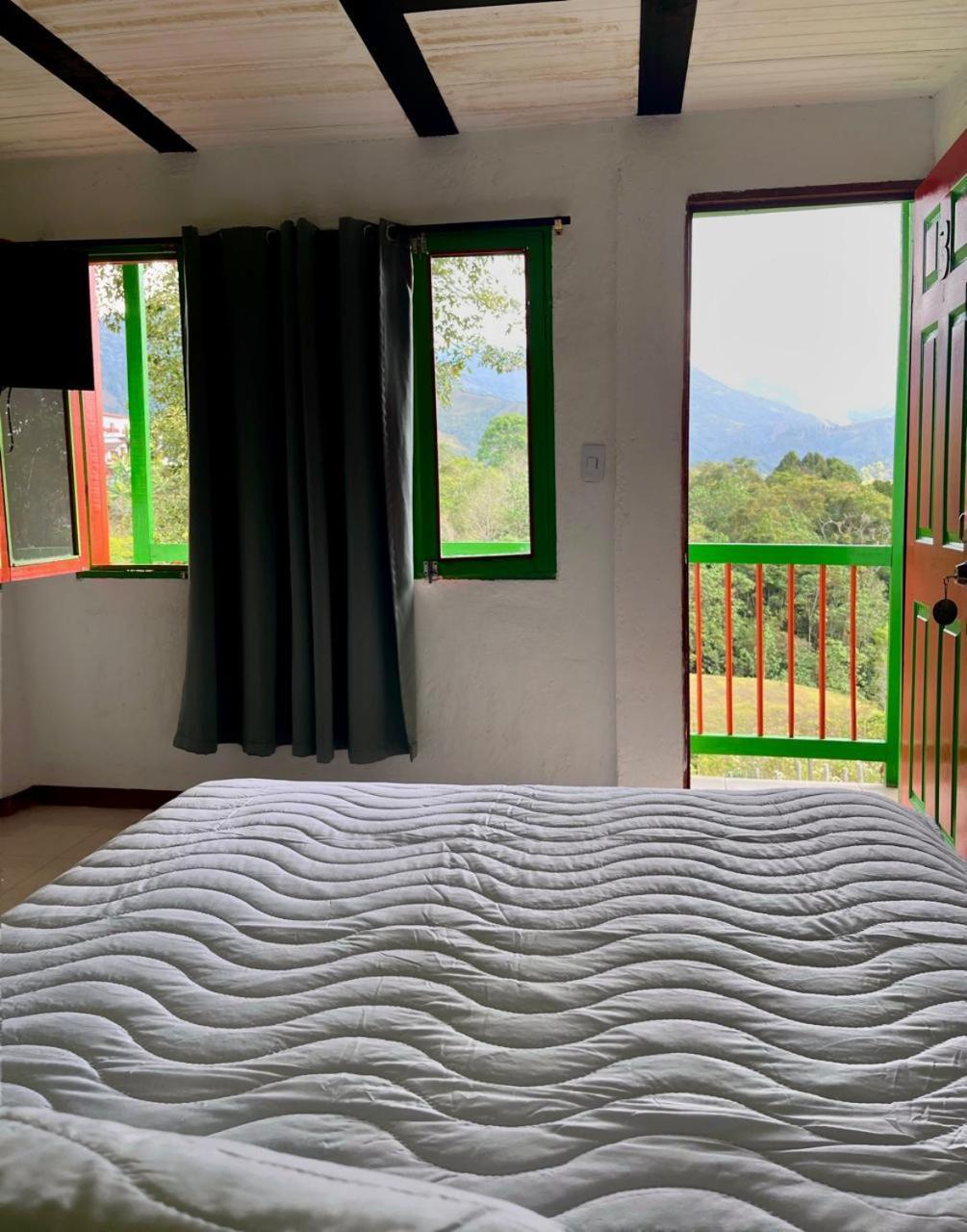 Hostal Bamboo Саленто Экстерьер фото